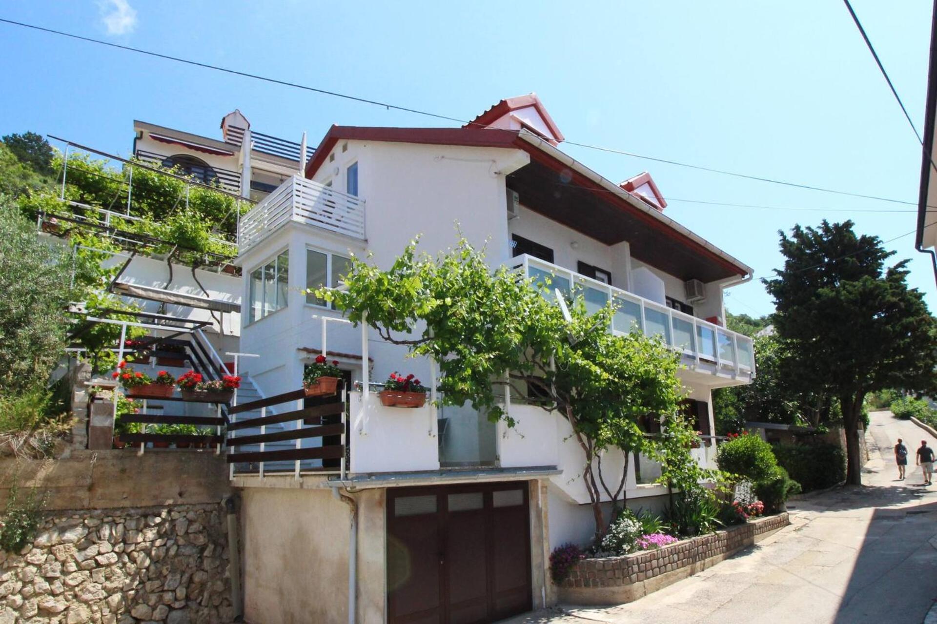 Apartments Silvija Cubranic Башка Екстер'єр фото