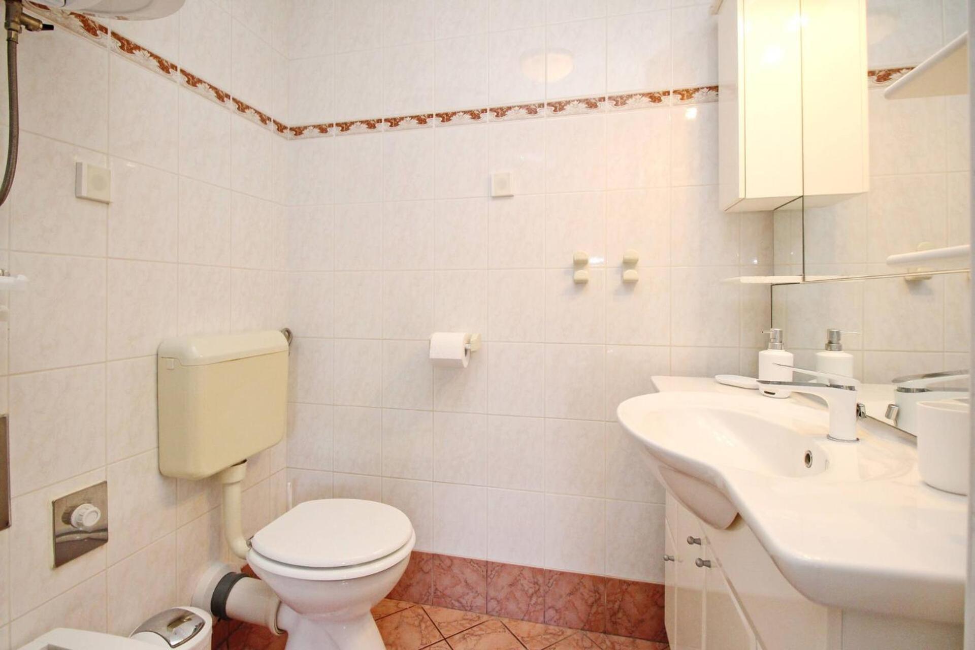 Apartments Silvija Cubranic Башка Екстер'єр фото
